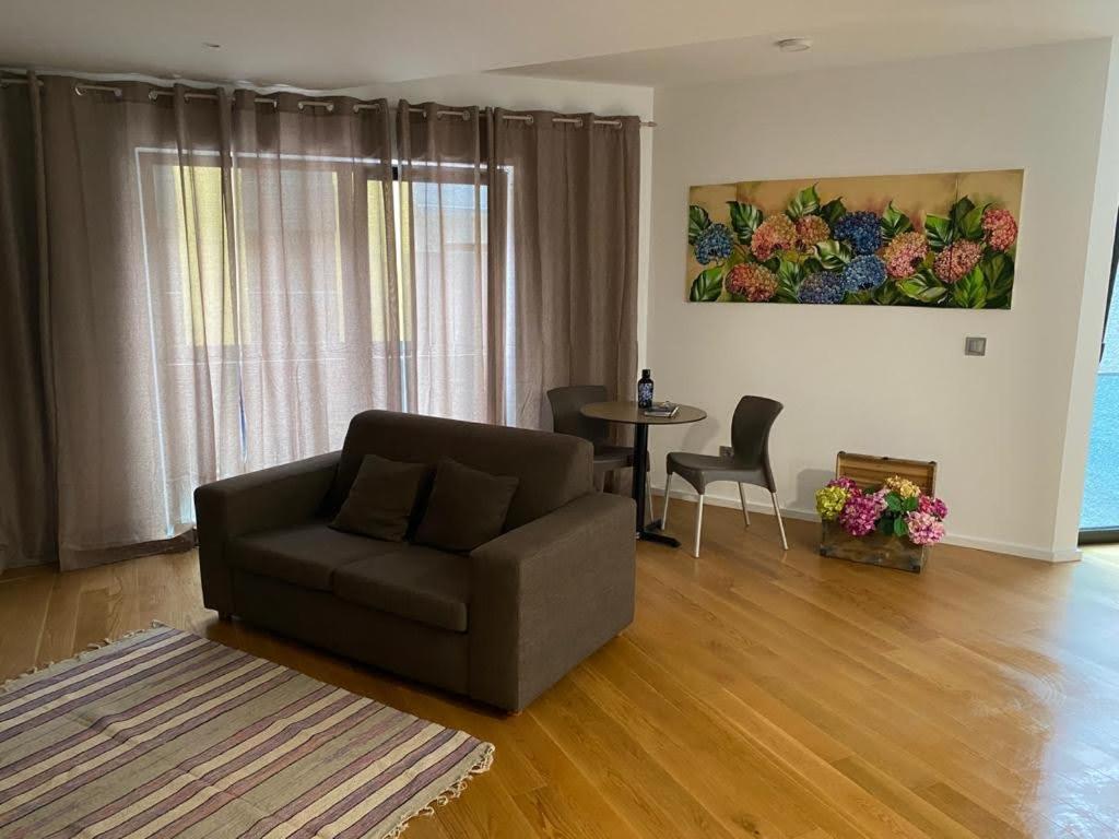 Carreira Residence Funchal  Esterno foto